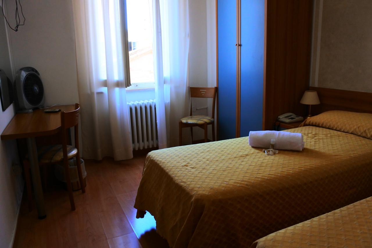 Hotel Loreto Exterior foto